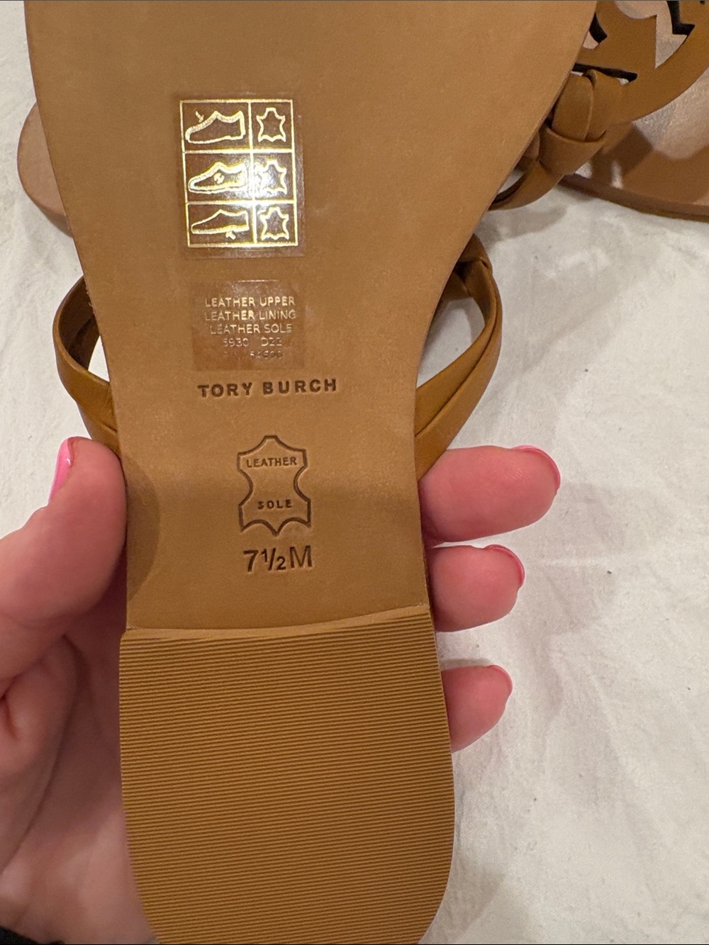 Tory Burch Cognac Miller Logo Thong Sandals - Picture 4 of 5